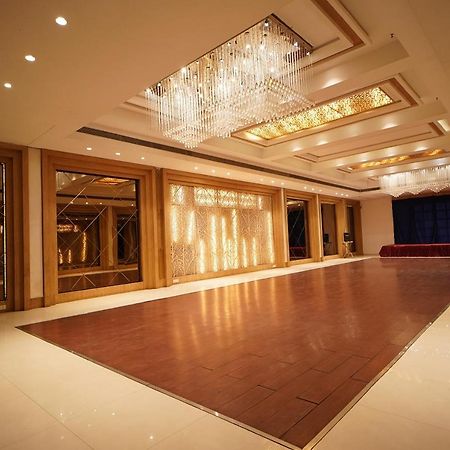 Hotel Amora - Rajnandgaon Raj Nandgaon المظهر الخارجي الصورة