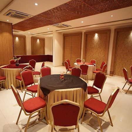 Hotel Amora - Rajnandgaon Raj Nandgaon المظهر الخارجي الصورة