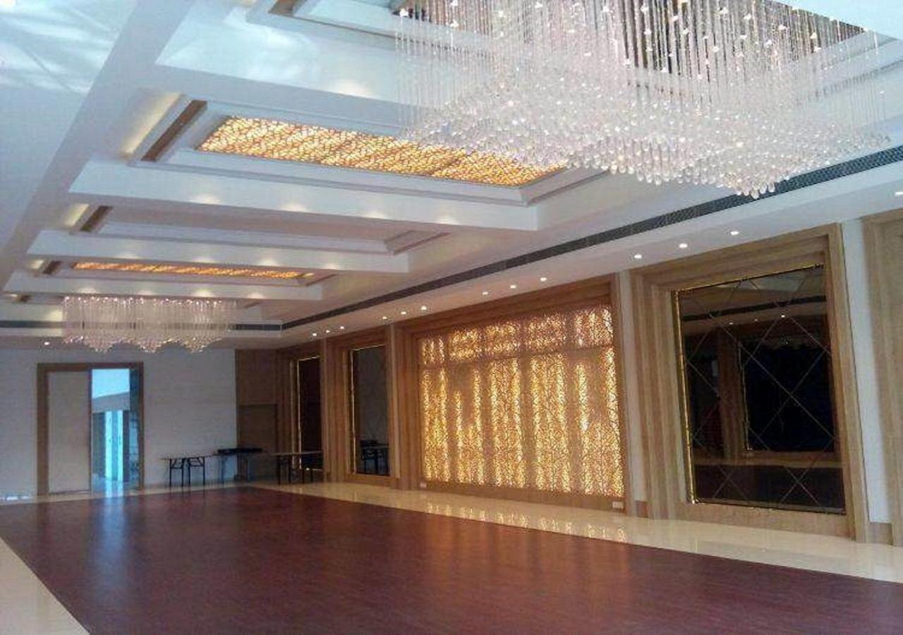 Hotel Amora - Rajnandgaon Raj Nandgaon المظهر الخارجي الصورة