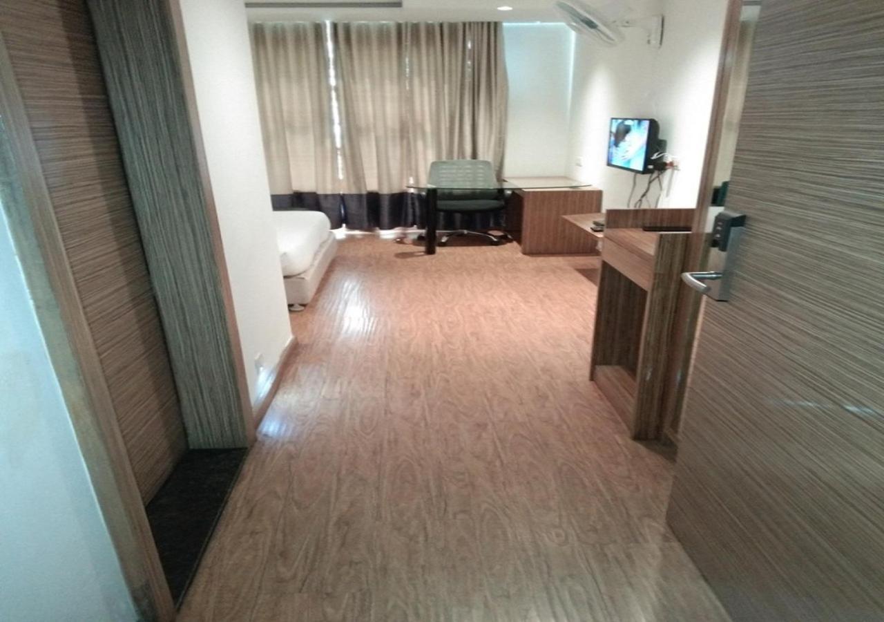 Hotel Amora - Rajnandgaon Raj Nandgaon المظهر الخارجي الصورة
