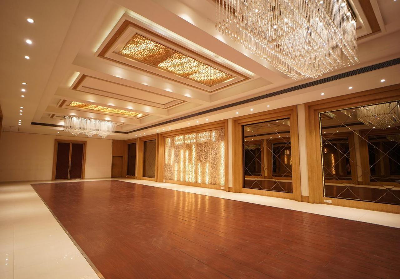 Hotel Amora - Rajnandgaon Raj Nandgaon المظهر الخارجي الصورة