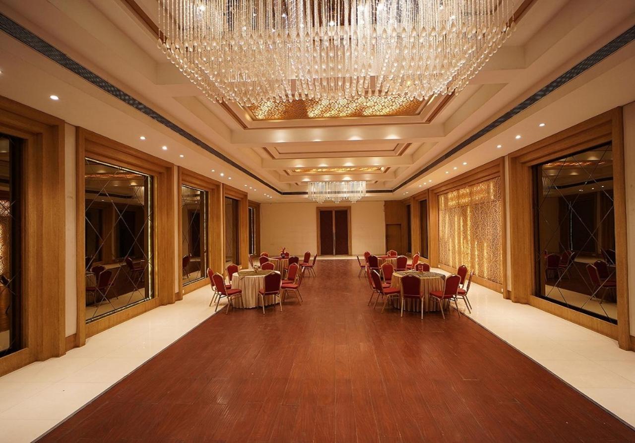 Hotel Amora - Rajnandgaon Raj Nandgaon المظهر الخارجي الصورة