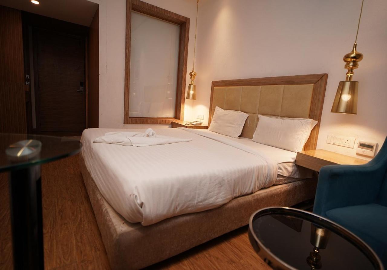 Hotel Amora - Rajnandgaon Raj Nandgaon المظهر الخارجي الصورة