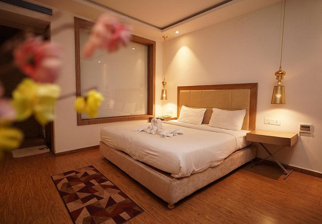 Hotel Amora - Rajnandgaon Raj Nandgaon المظهر الخارجي الصورة