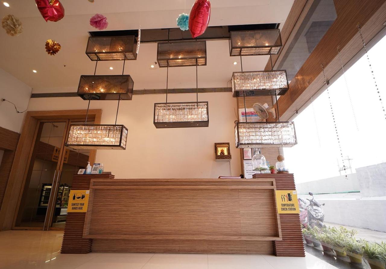 Hotel Amora - Rajnandgaon Raj Nandgaon المظهر الخارجي الصورة